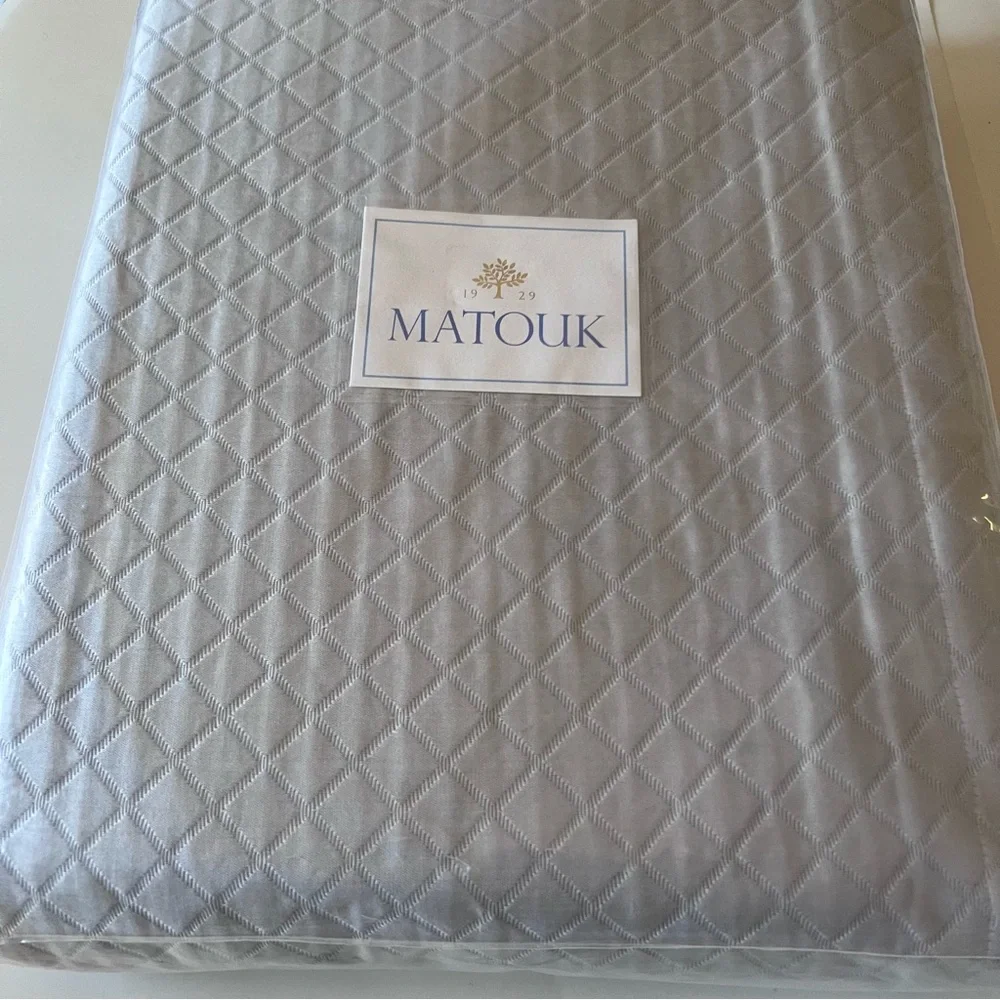 MATOUK NADIA COTTON MATELASSE COVERLET FULL/QUEEN SILVER NWT